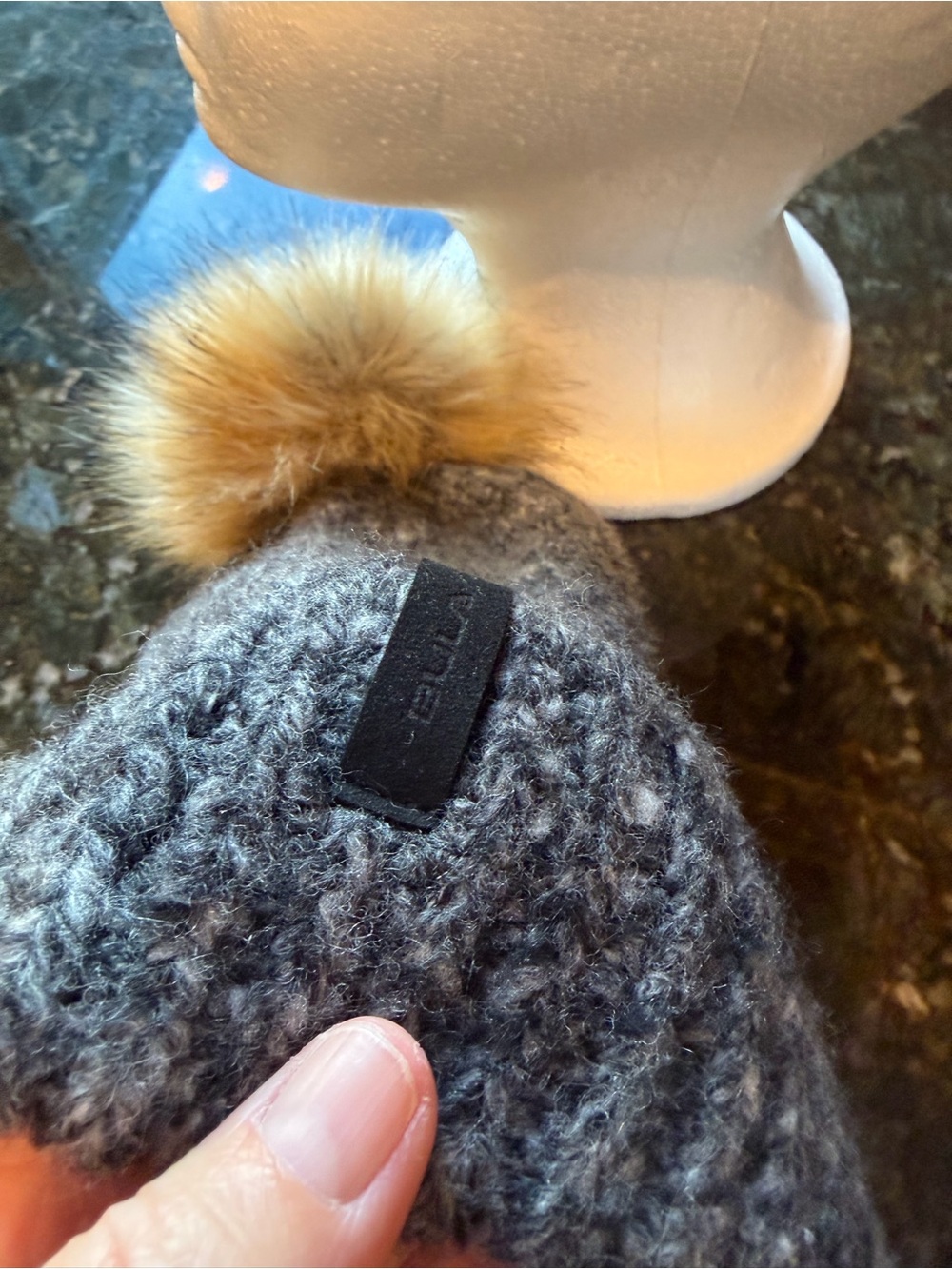 BULA Wool BLend Beanie Hat w Faux Fur Pom Pom. Velvety soft lining. Ski. Winter - Picture 4 of 8